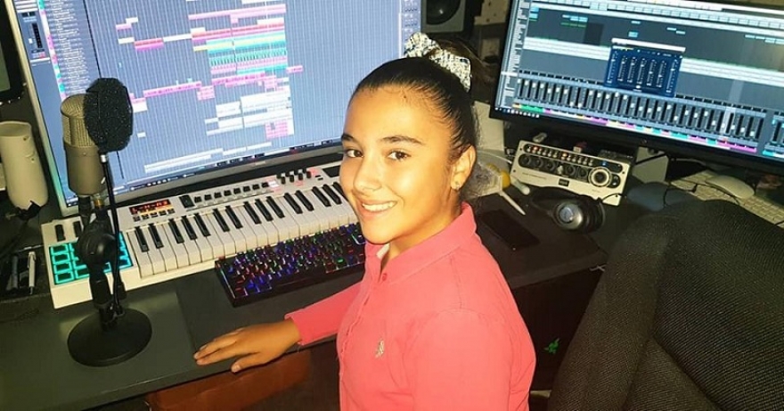 Со песната „Дома”, 13-годишната Марија Спасовска од Скопје ќе ја претставува Македонија на детската „Евровизија 2018″