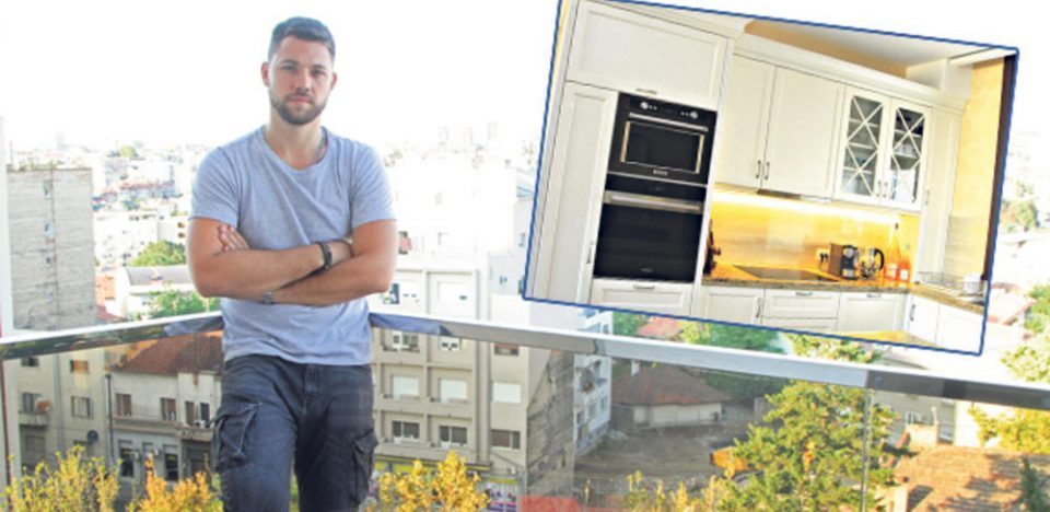 Едноставно и без премногу детали: Стефан Живојиновиќ ги отвори вратите на својот стан (фото)