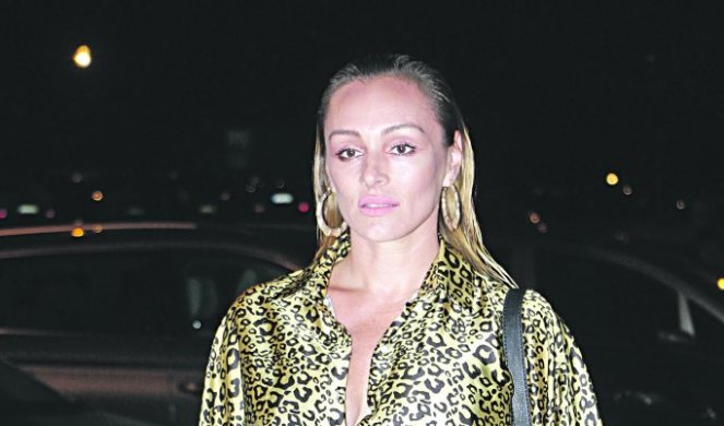 Анабела призна дека многу страда поради разводот со Андреј: „Погребете ме со песната „Десет млаџа“ од Дино Мерлин