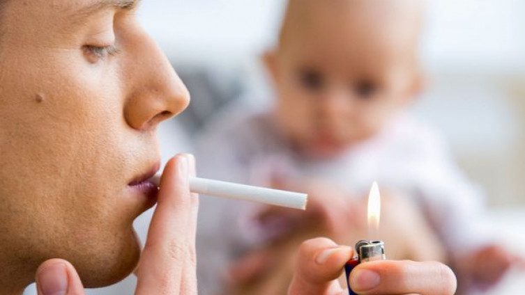 Колку е штетно за бебето ако живее во дом во кој се пуши?