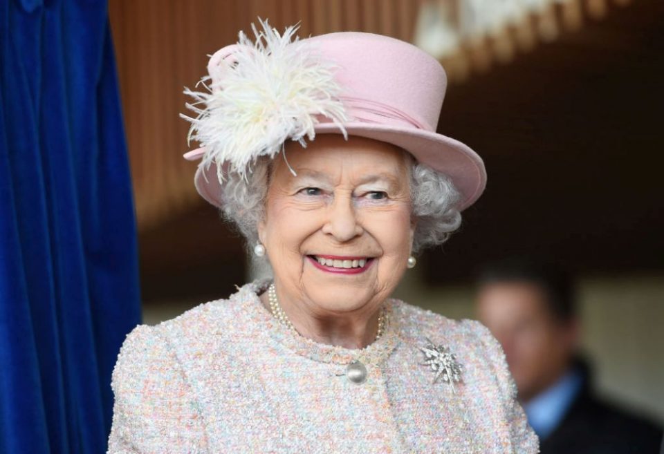 Кралицата Елизабета се повлекува во изолација поради коронавирусот