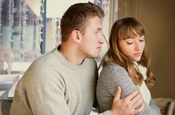 Седум реченици кои мажите ги кажуваат кога повеќе не ја сакаат нивната партнерка