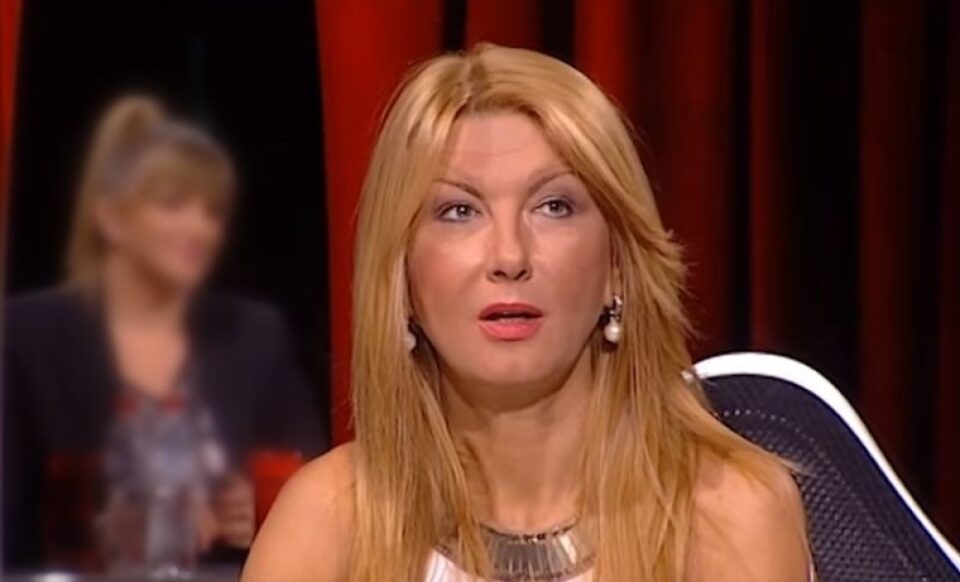 Весна Дедиќ откри дека никогаш веќе нема да ја покани Калиопи во својата емисија „Балканска улица“: „Таа доцнеше, а мене ми се закани со отказ… тоа никогаш нема да и го заборавам“