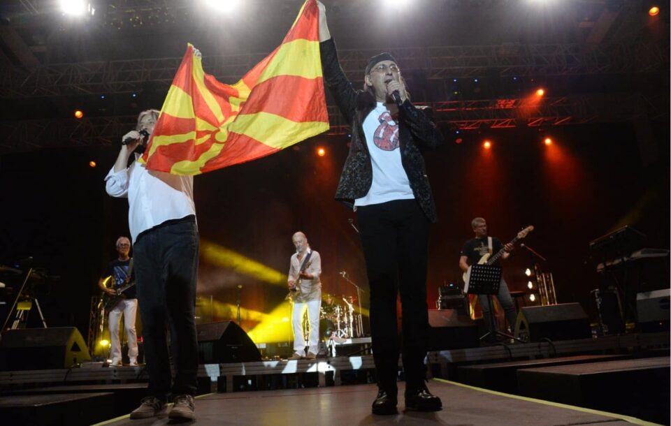 Концерт за историја: „Меморија“ го сплоти народот со песна и покажа дека Македонија е жива, горда и вечна! (ФОТО+ВИДЕО)