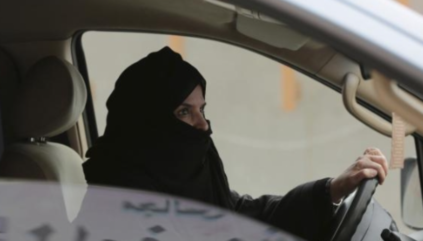 Во Саудиска Арабија се одржа првото женско авто-рели