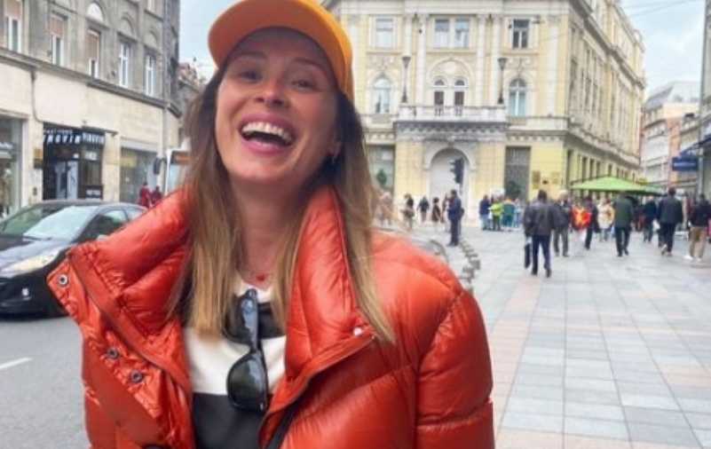 Копање по минатото: Еве што пишуваат српските медиуми за Каролина Гочева…