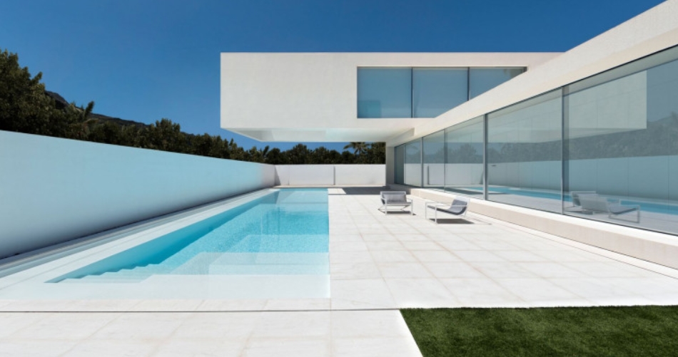 Во Шпанија се гради импресивна архитектонска структура – луксузна вила од пет милиони долари