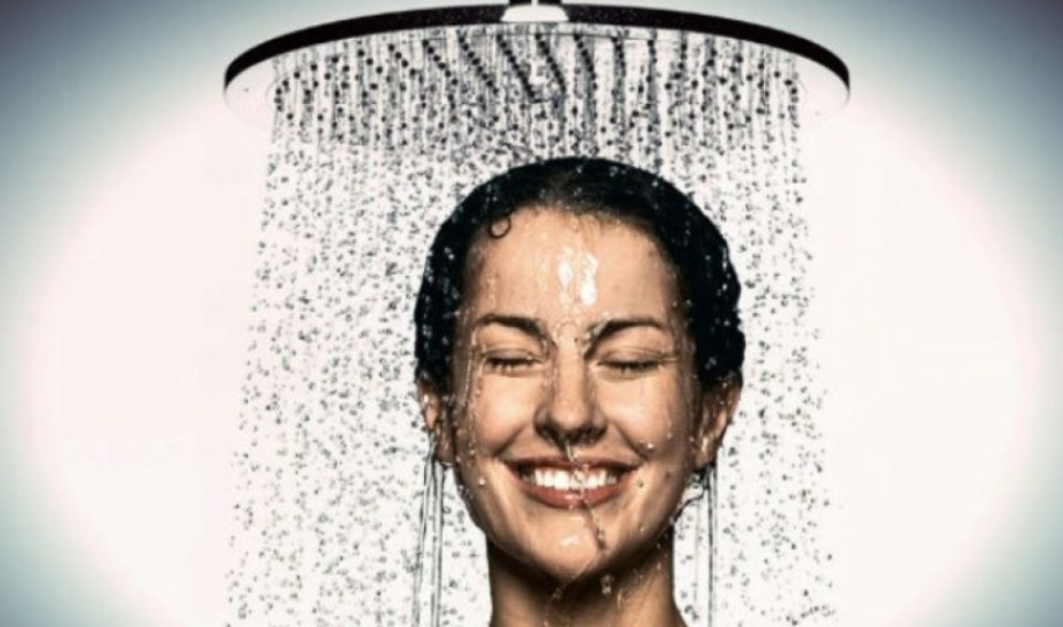 Четири придобивки од туширањето со ладна вода: Откако ќе го прочитате ова, студениот туш ќе ви стане секојдневие во текот на целата година!