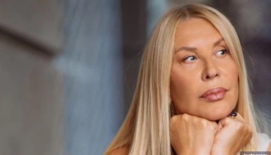 Нереално: Еве како изгледа српската дизајнерка Верица Ракочевиќ во осмата деценија без шминка и филтри (фото)