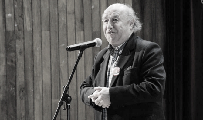 Почина познатиот македонски хуморист и сатиричар Војче Китаноски
