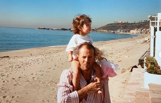 Состојбата на Брус Вилис е се’ полошо, а неговата ќерка го натажи светот: „Навистина ми недостасува тато денес“ (фото)