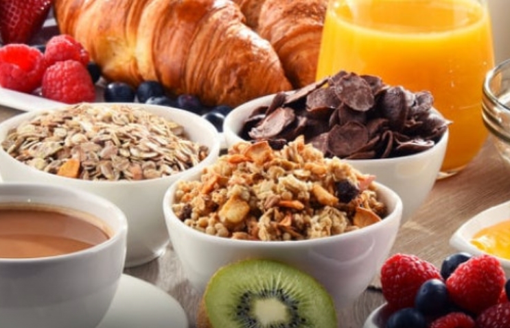 Немојте да ги јадете за појадок: Пет намирници кои ве огладнуваат уште повеќе