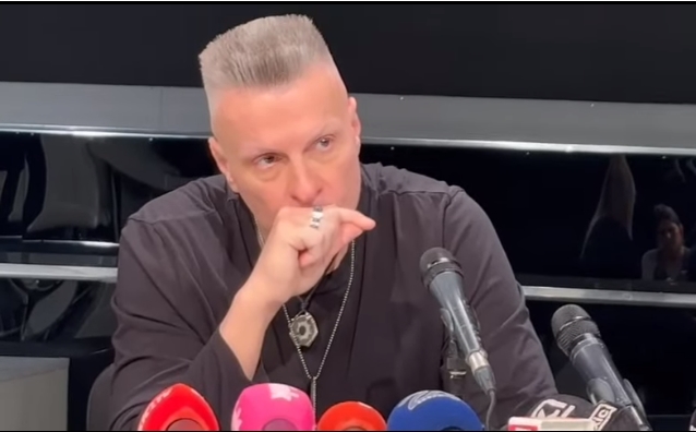 Ѓорѓе Давид ја одржа најавената прес конференција за медиумите во Белград: „Видов жена во сино бел капут, а потоа човек чија глава беше отворена“ (ВИДЕО)