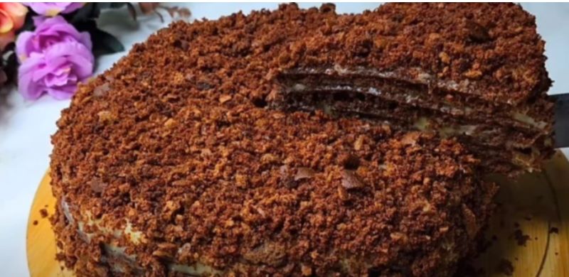 Чоколадна торта со палачинки! Француски деликатес што мора да го пробате (рецепт+видео)